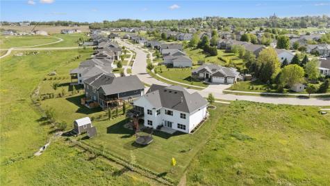 955 16th Avenue SW Mt Vernon IA 52314