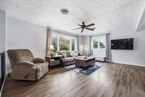 101 Candlestick Drive NE Mt Vernon IA 52314