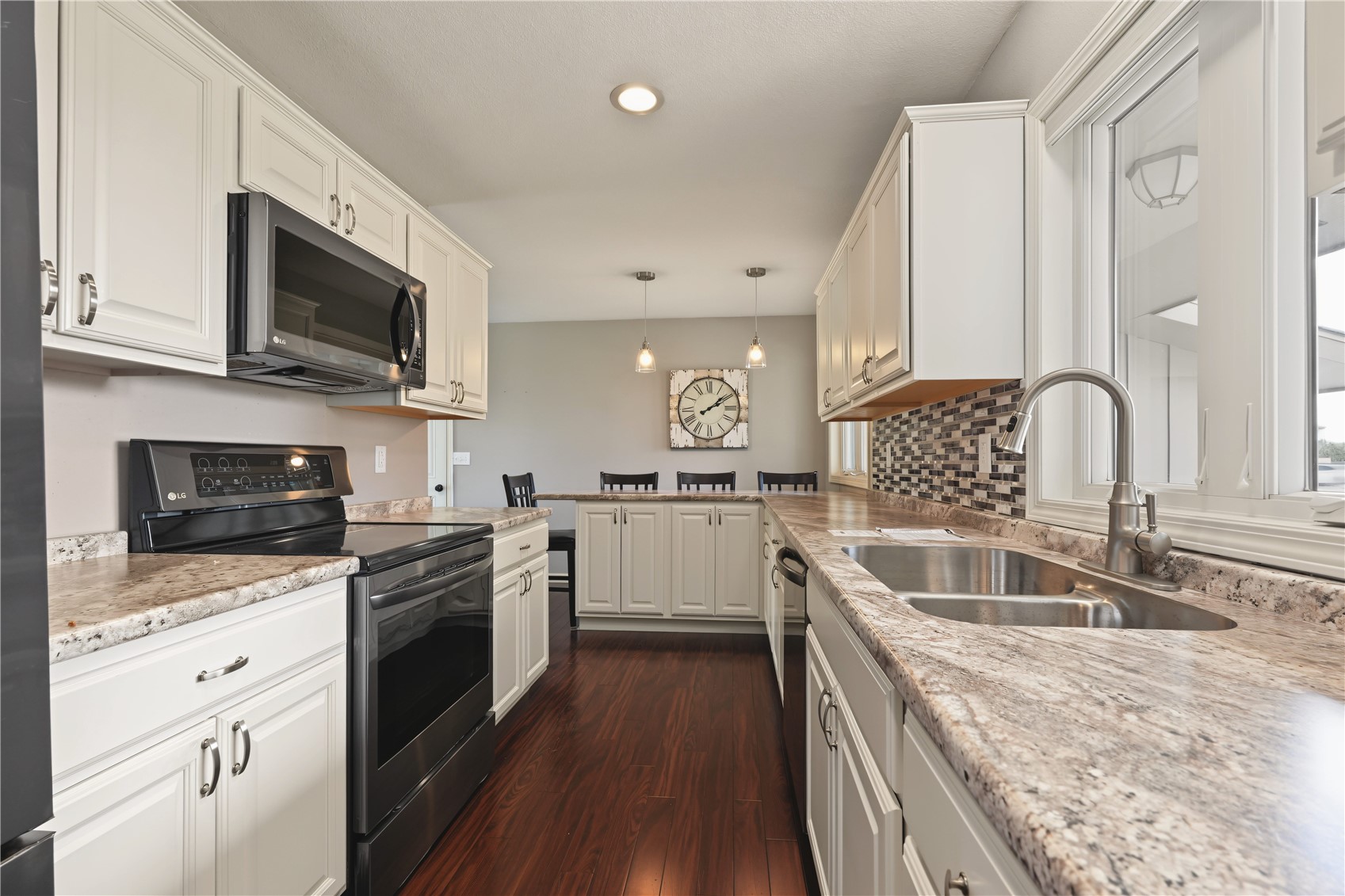 102 El Camino Real Monticello IA 52310