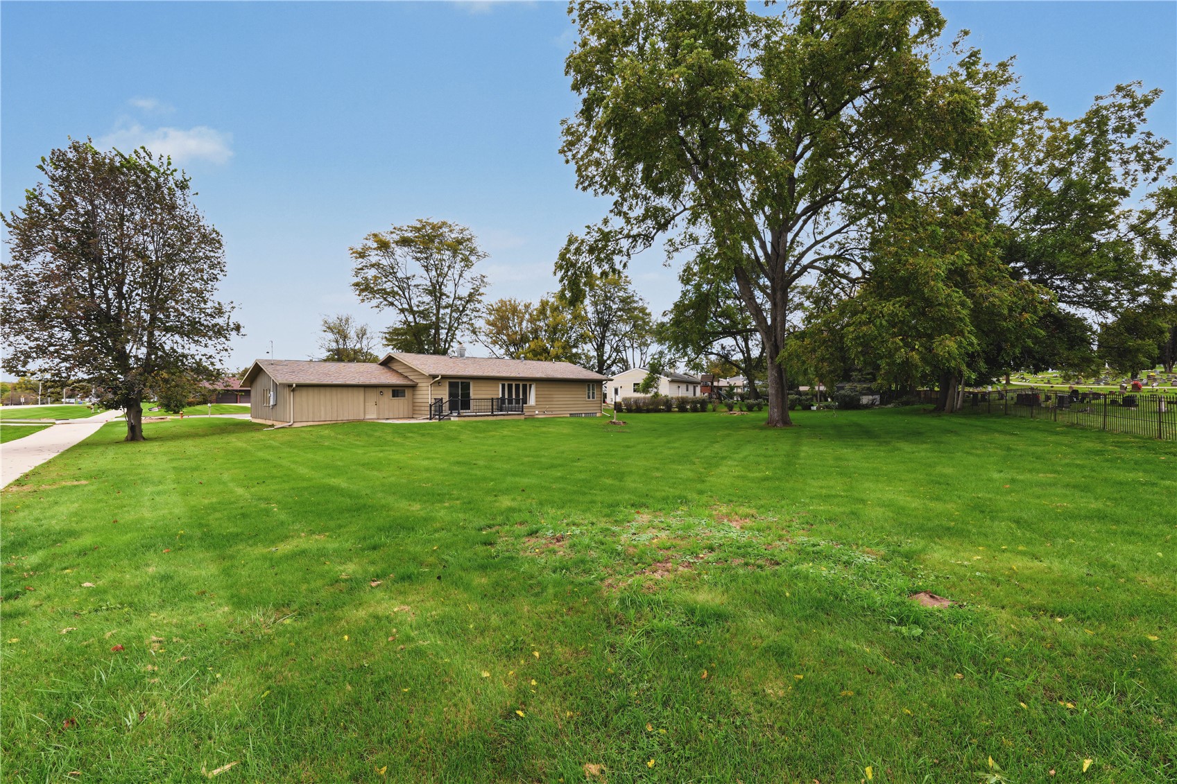 102 El Camino Real Monticello IA 52310