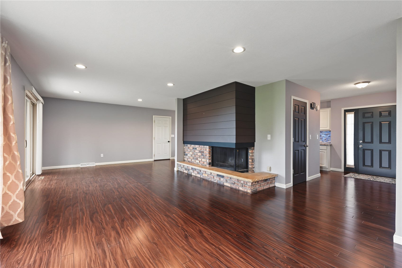 102 El Camino Real Monticello IA 52310