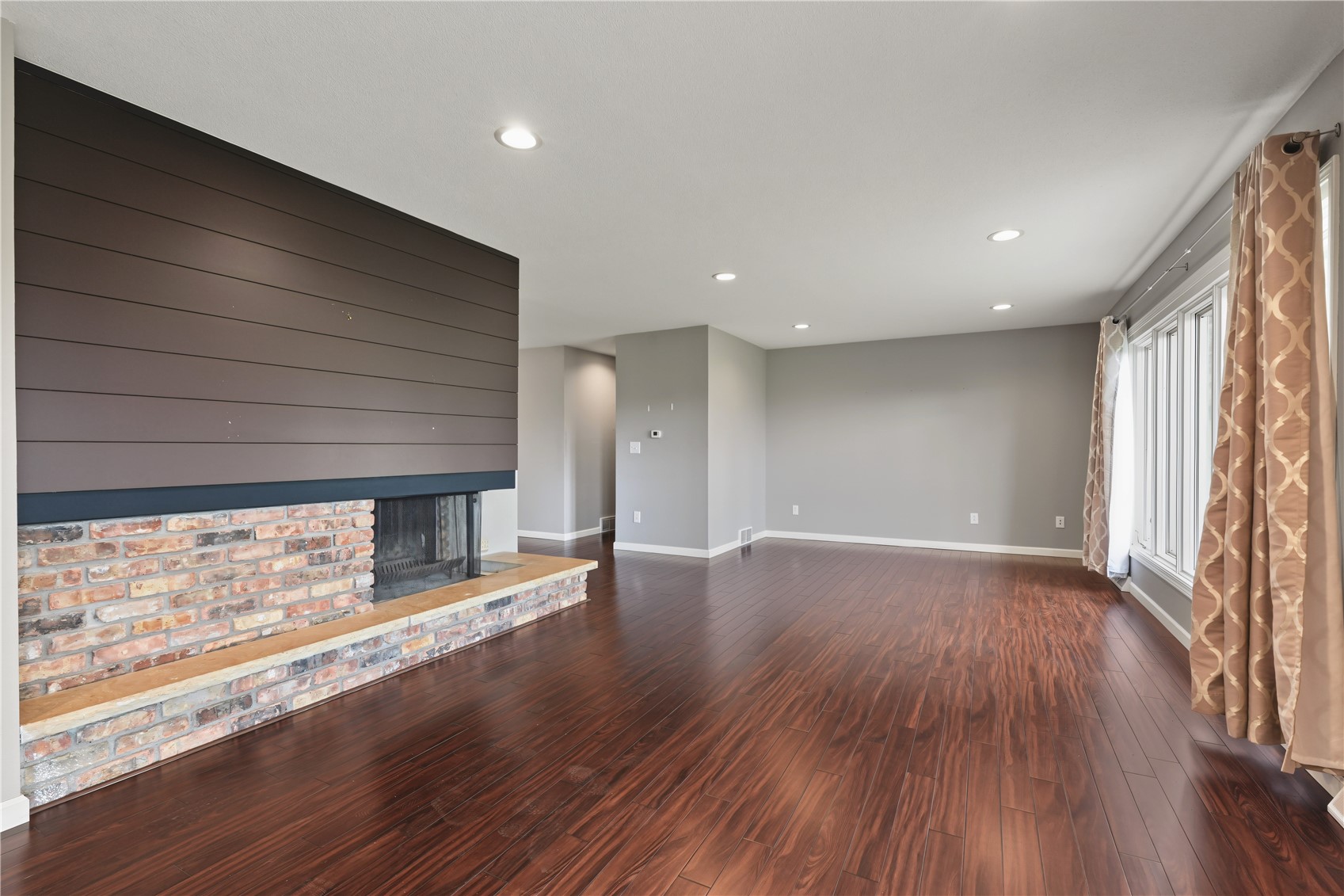 102 El Camino Real Monticello IA 52310