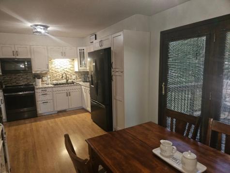 1506 Sunset Drive Belle Plaine IA 52208