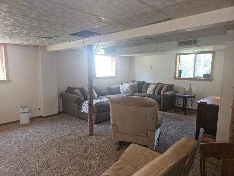 1506 Sunset Drive Belle Plaine IA 52208