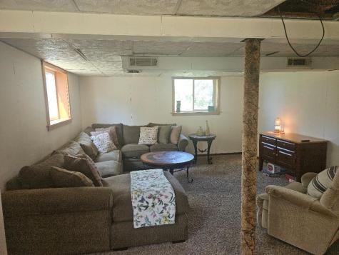 1506 Sunset Drive Belle Plaine IA 52208