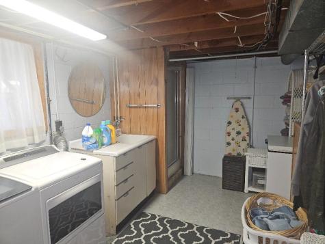 1506 Sunset Drive Belle Plaine IA 52208