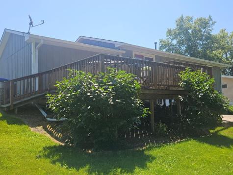 1506 Sunset Drive Belle Plaine IA 52208