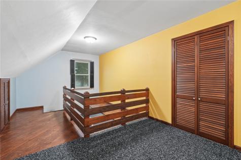 325 3rd Street S Coggon IA 52218