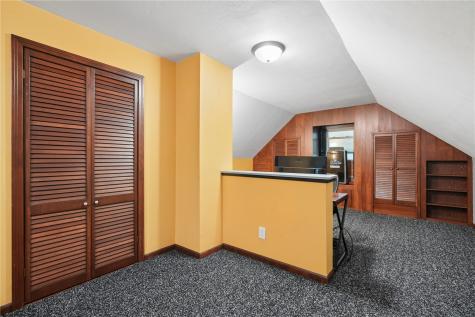 325 3rd Street S Coggon IA 52218