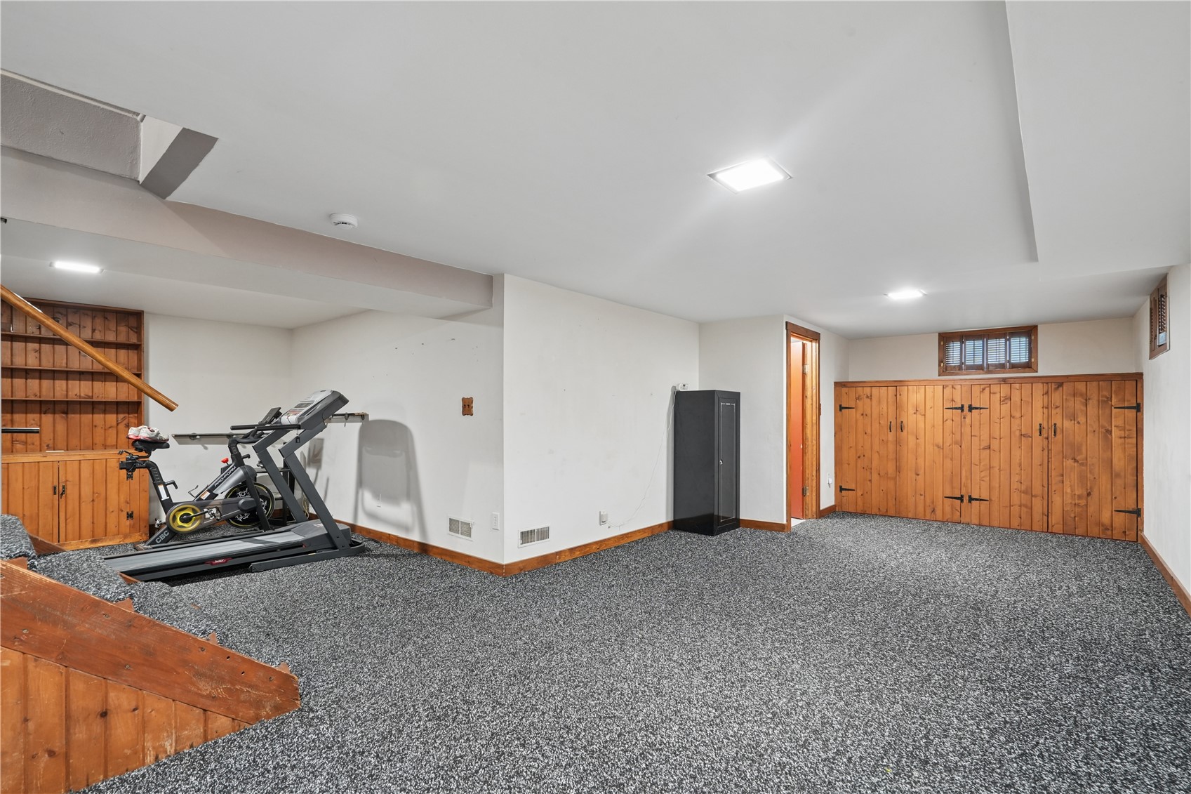 325 3rd Street S Coggon IA 52218