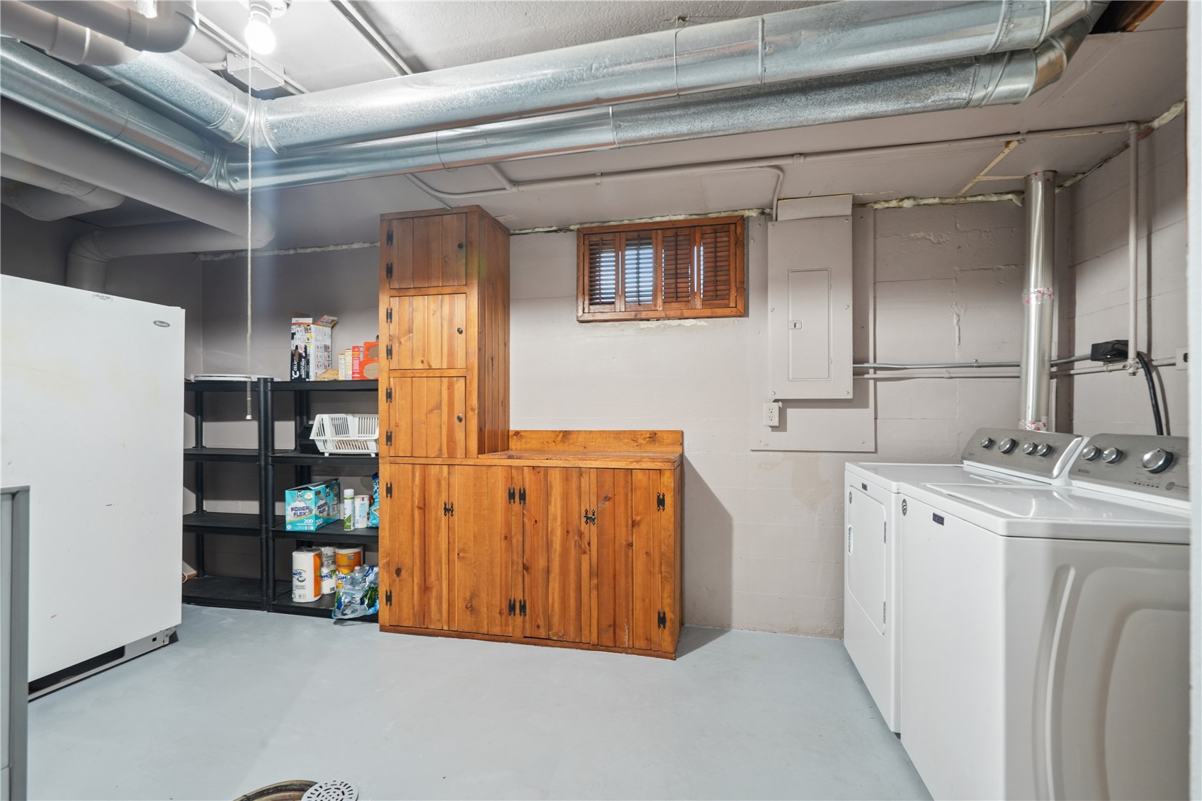 325 3rd Street S Coggon IA 52218