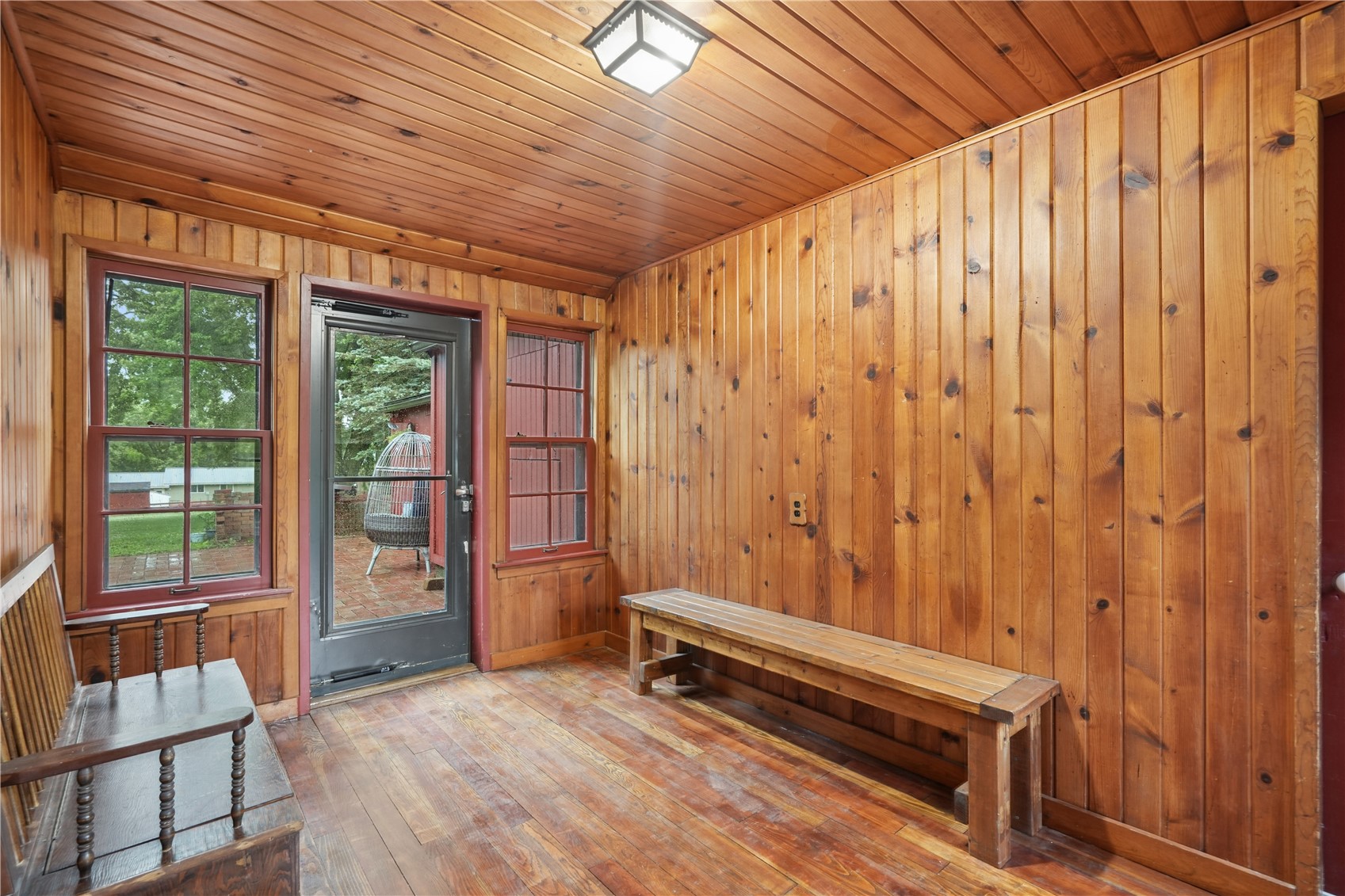 325 3rd Street S Coggon IA 52218