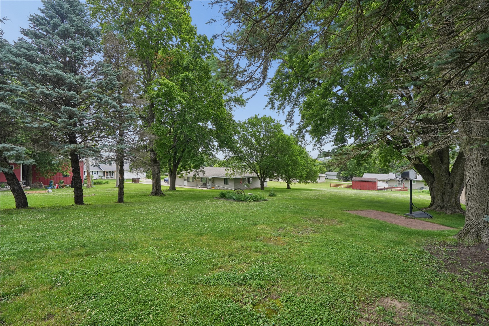 325 3rd Street S Coggon IA 52218