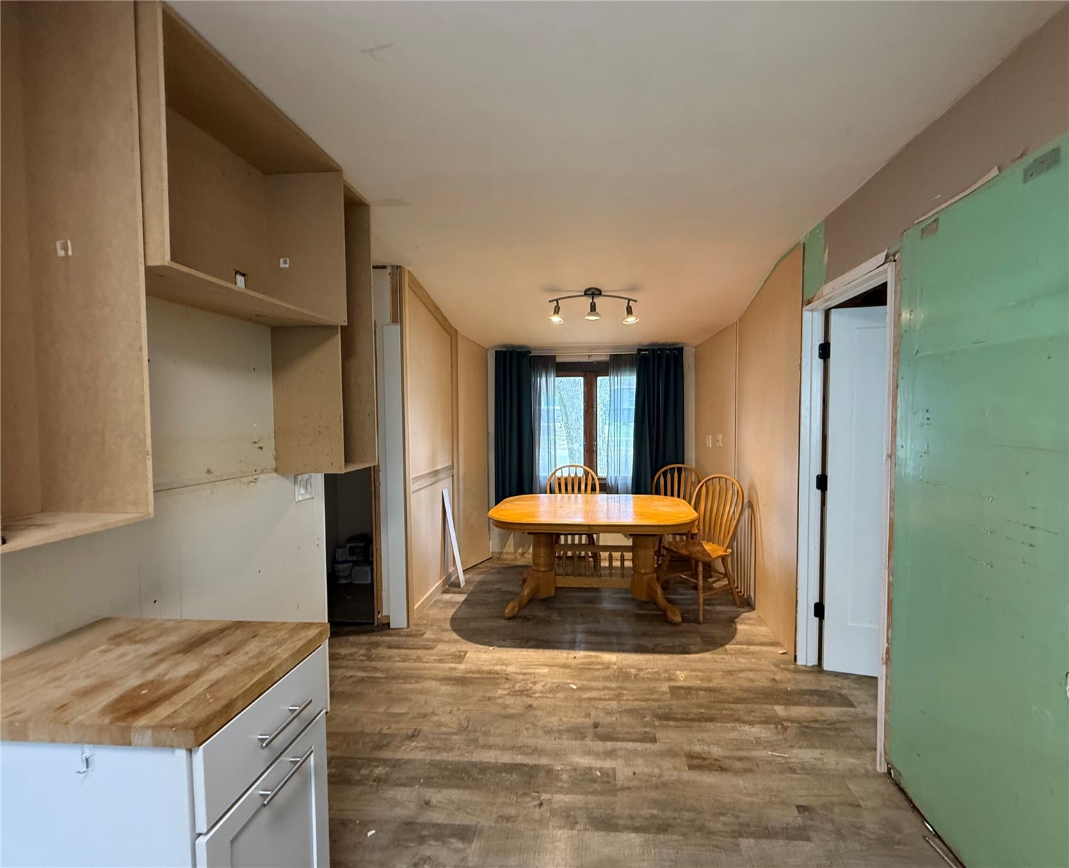 127 S Monroe Street Lisbon IA 52253