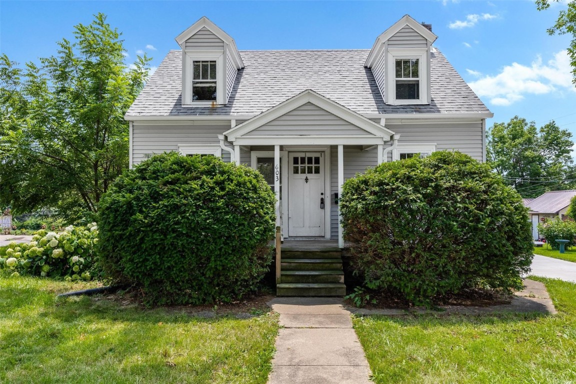 603 32nd Street NE Cedar Rapids IA 52402