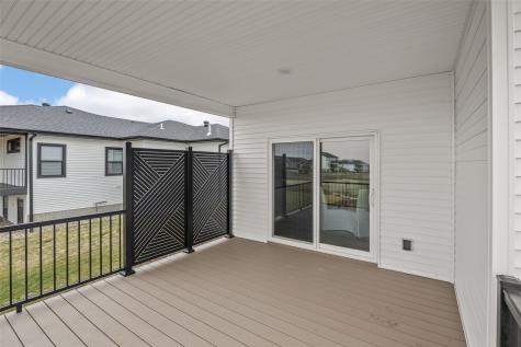 7052 Stags Leap Marion IA 52302