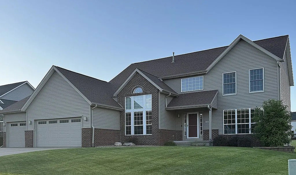 214 Revere Court NE Cedar Rapids IA 52402