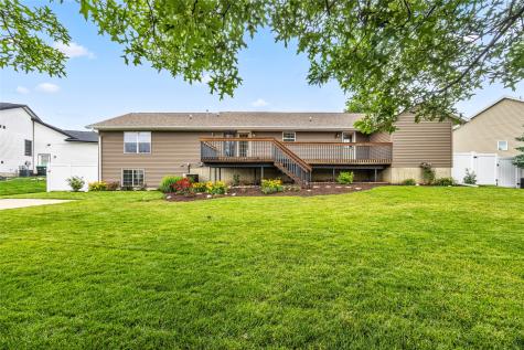 755 Deerfield Ddr Marion IA 52302