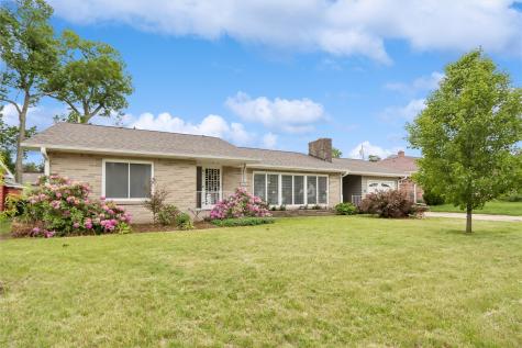 1241 29th Street NE Cedar Rapids IA 52402