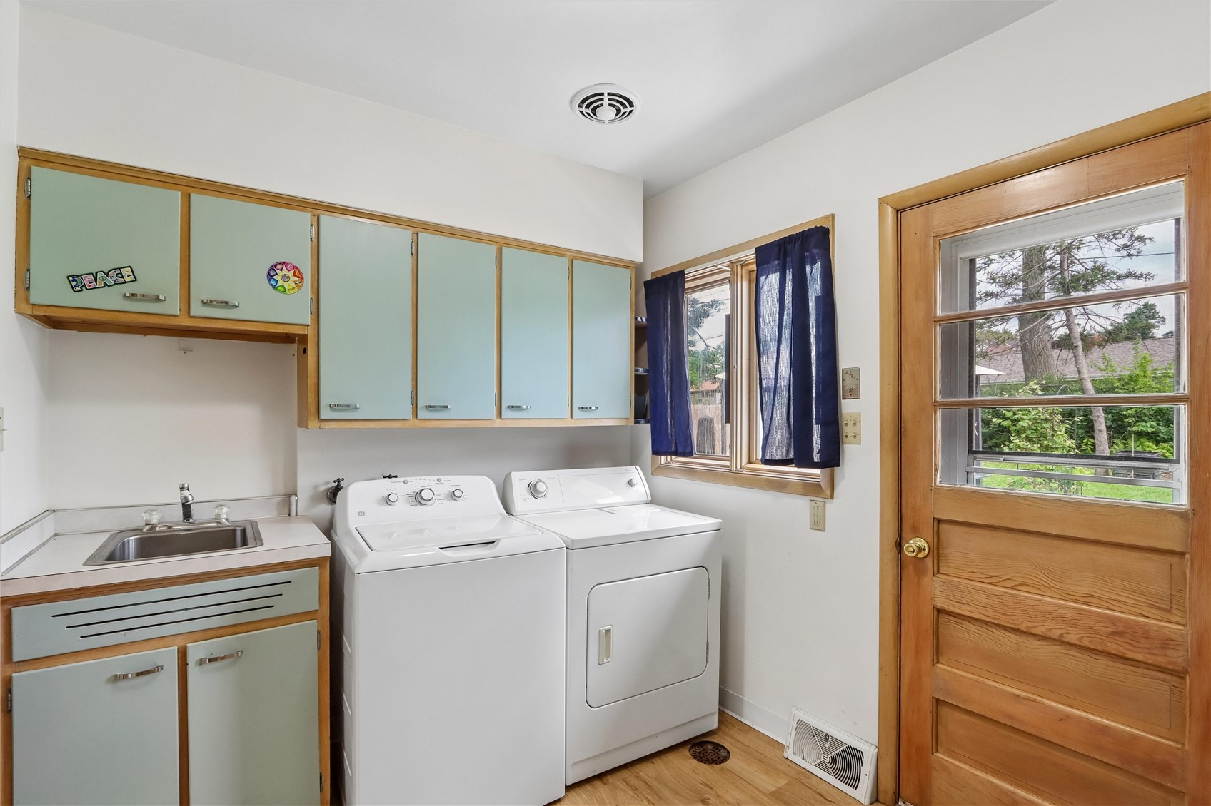 1241 29th Street NE Cedar Rapids IA 52402