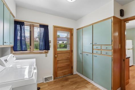 1241 29th Street NE Cedar Rapids IA 52402