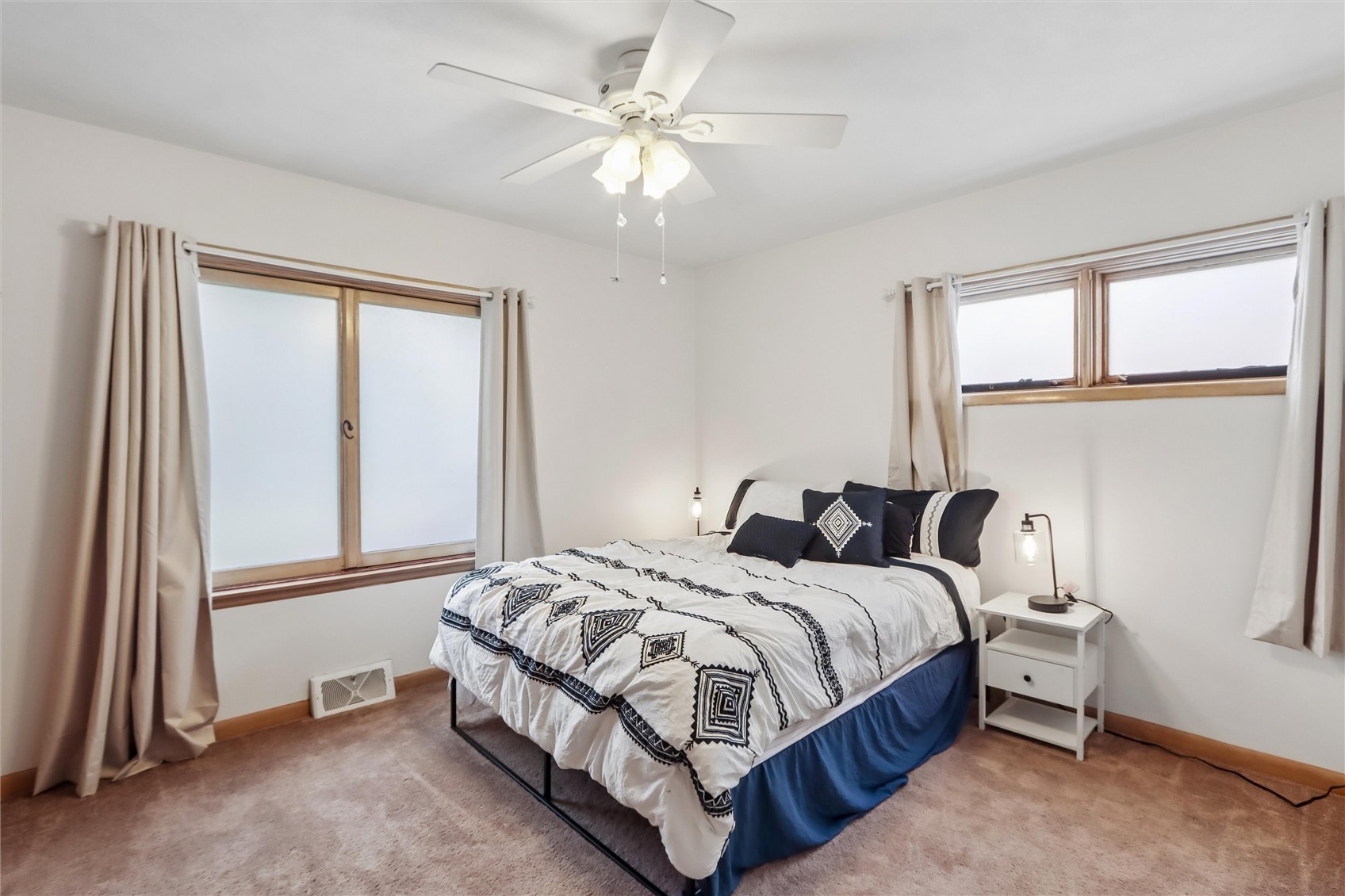 1241 29th Street NE Cedar Rapids IA 52402