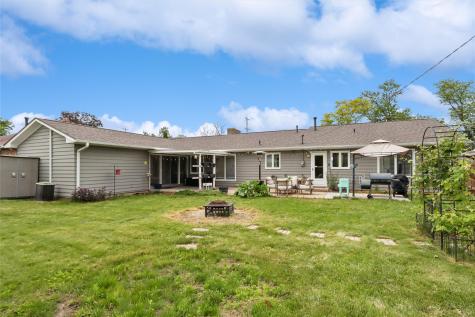 1241 29th Street NE Cedar Rapids IA 52402