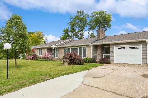 1241 29th Street NE Cedar Rapids IA 52402