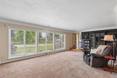 1241 29th Street NE Cedar Rapids IA 52402