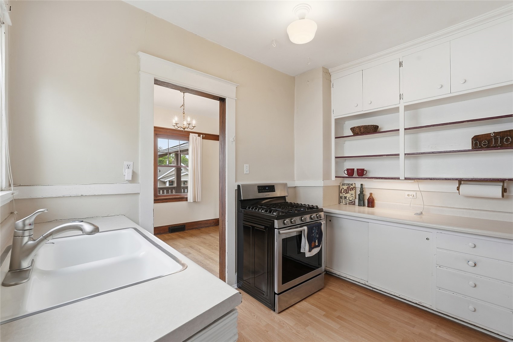 1614 J Avenue NE Cedar Rapids IA 52402