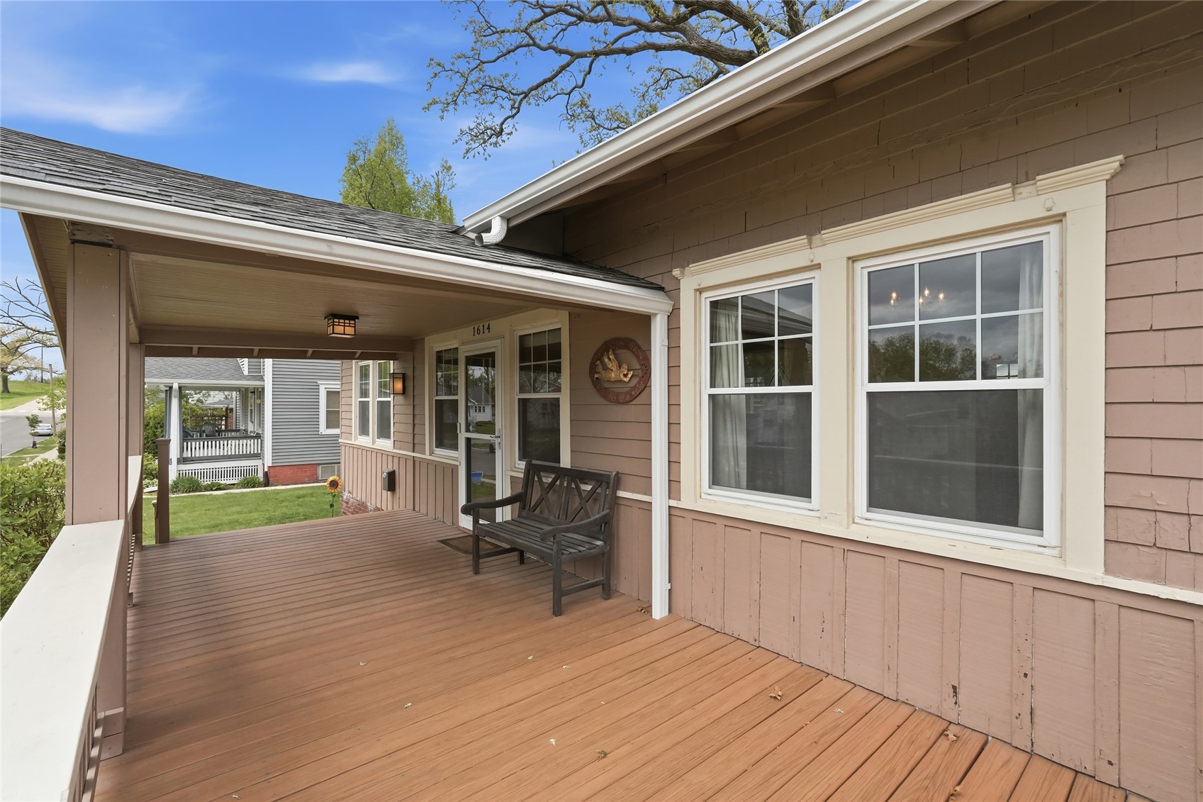 1614 J Avenue NE Cedar Rapids IA 52402