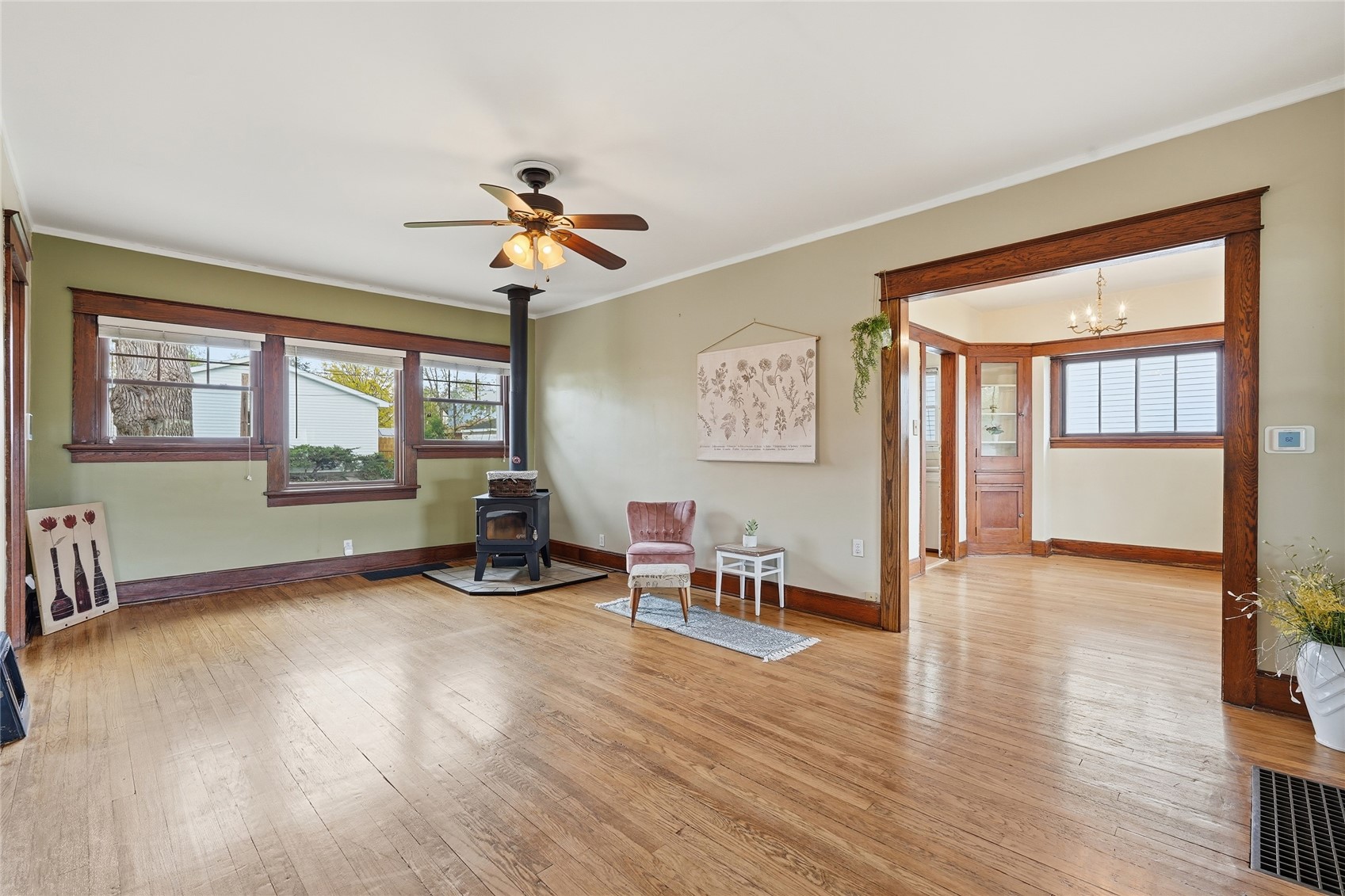 1614 J Avenue NE Cedar Rapids IA 52402
