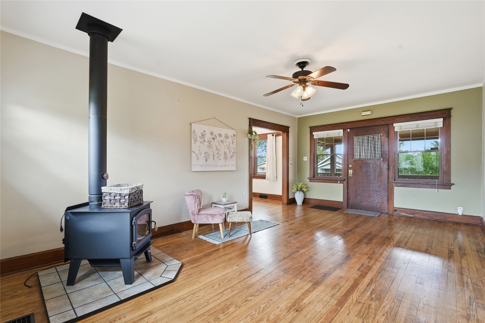 1614 J Avenue NE Cedar Rapids IA 52402