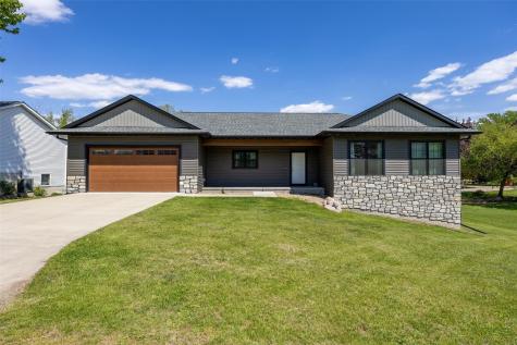 1730 Parkside Drive NE Solon IA 52333