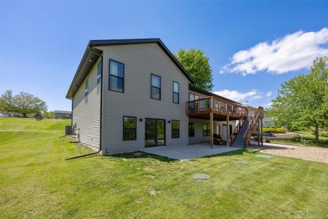 1730 Parkside Drive NE Solon IA 52333