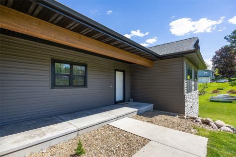 1730 Parkside Drive NE Solon IA 52333