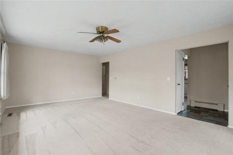 1021 Norwood Drive SE Cedar Rapids IA 52403