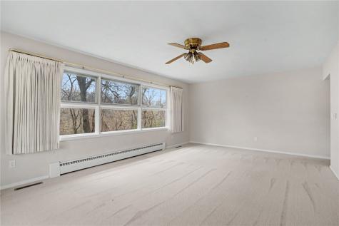 1021 Norwood Drive SE Cedar Rapids IA 52403