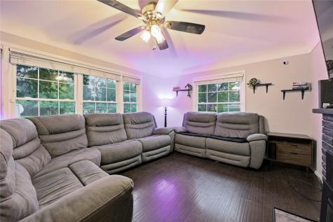 1015 Norwood Drive SE Cedar Rapids IA 52403