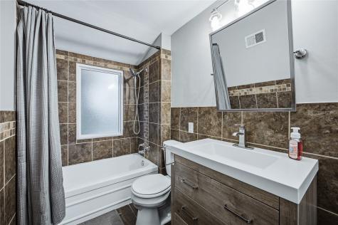 1015 Norwood Drive SE Cedar Rapids IA 52403