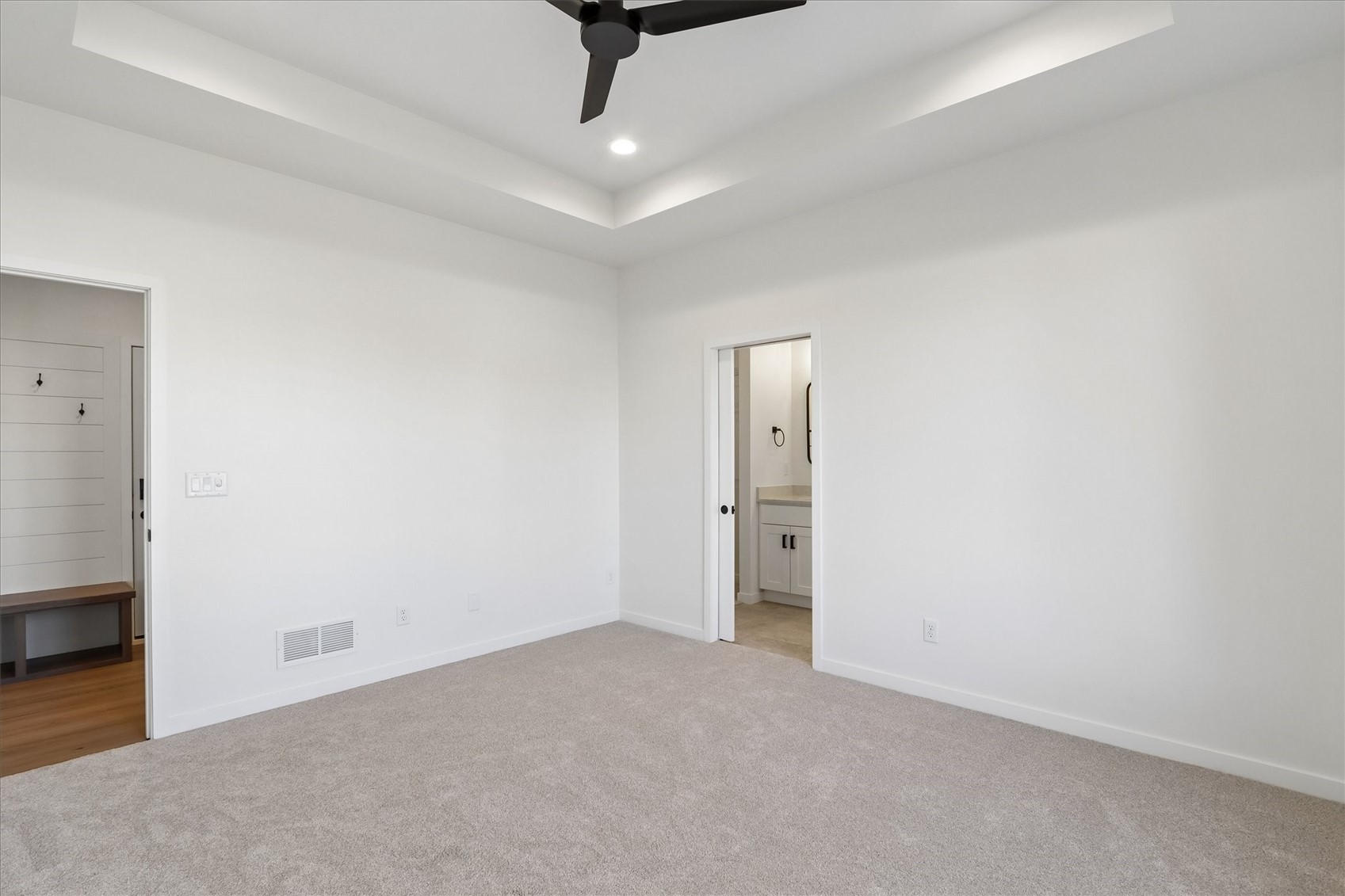 1010 Linden Lane Ely IA 52227