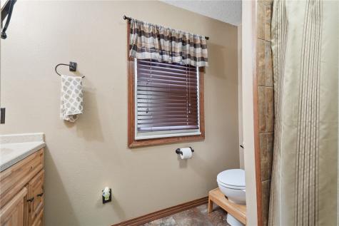506 1st Street E Newhall IA 52315