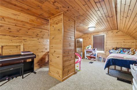 506 1st Street E Newhall IA 52315