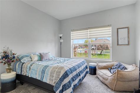 325 N 16th Avenue Hiawatha IA 52233