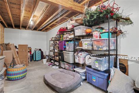 325 N 16th Avenue Hiawatha IA 52233