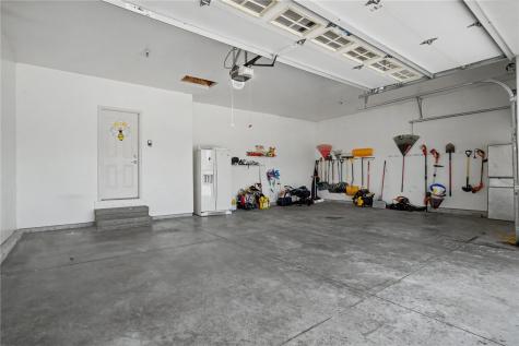 325 N 16th Avenue Hiawatha IA 52233