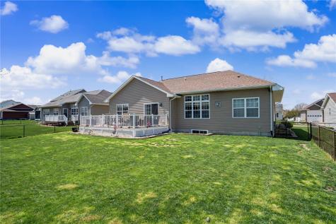 325 N 16th Avenue Hiawatha IA 52233