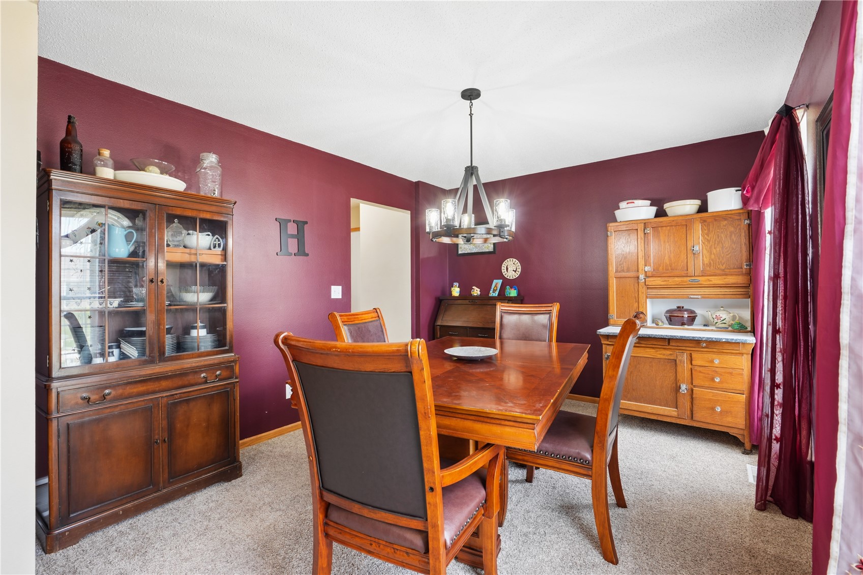 501 Limerock Drive NW Cedar Rapids IA 52405