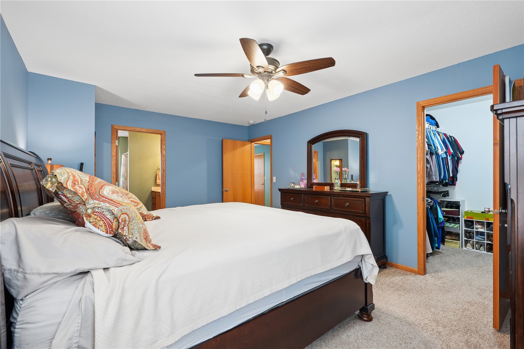501 Limerock Drive NW Cedar Rapids IA 52405