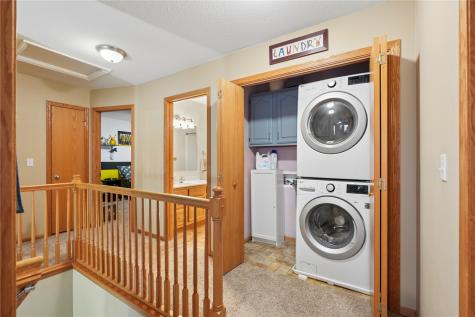 501 Limerock Drive NW Cedar Rapids IA 52405